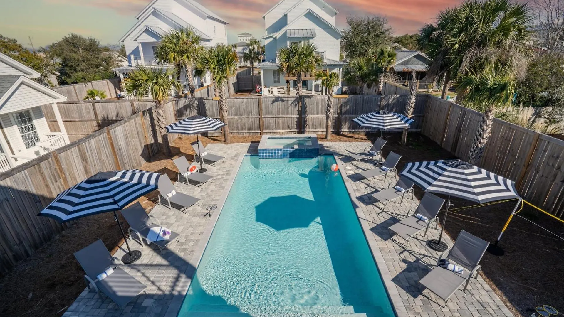 Lyle By Avantstay Chic Beach House W Pool Hot Tub Walking Distance To Ocean Destin Holiday home